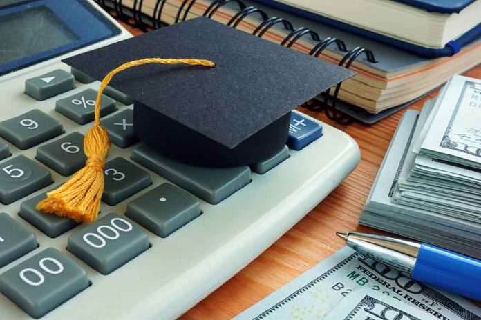 Student Loan Woes? Consider Refinancing