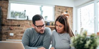 3 Side Hustles Couples Can Grow Together