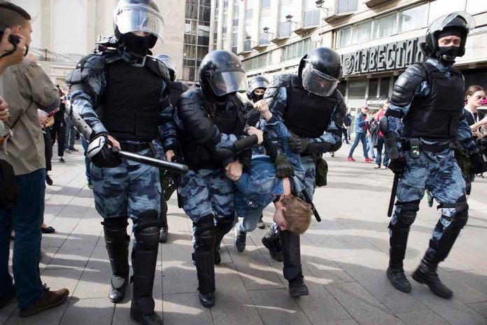 Putin Puts Martial Law Into Effect in Recently Annexed Regions of Ukraine