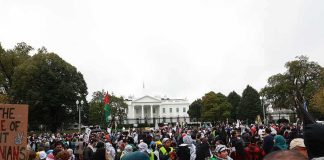 Walter Jones among protesters in front of the White House