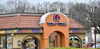 Taco Bell restaurant exterior with arched entrance